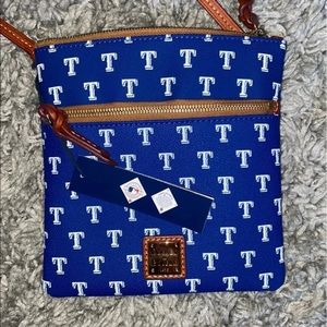 Dooney & Bourke